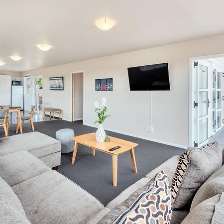 Fabulous Three Bedroom Home In Pakuranga Auckland Exterior photo