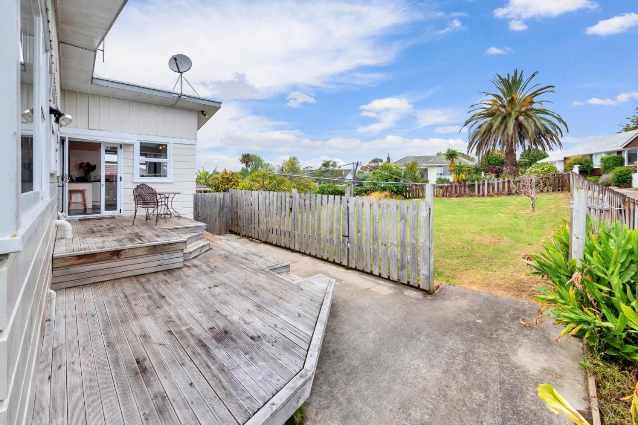 Fabulous Three Bedroom Home In Pakuranga Auckland Exterior photo