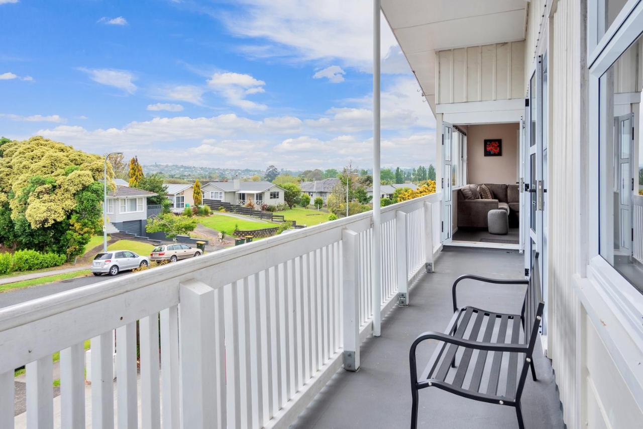 Fabulous Three Bedroom Home In Pakuranga Auckland Exterior photo