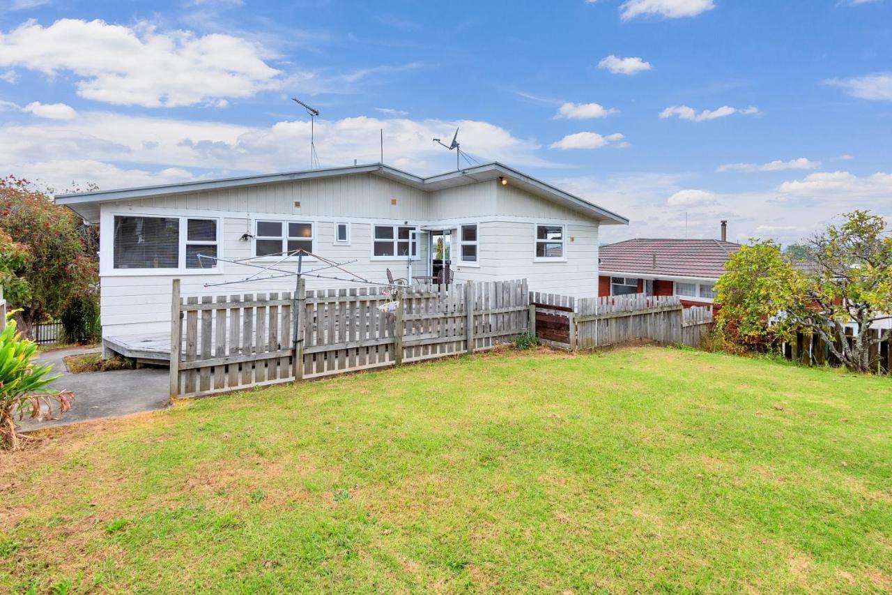 Fabulous Three Bedroom Home In Pakuranga Auckland Exterior photo