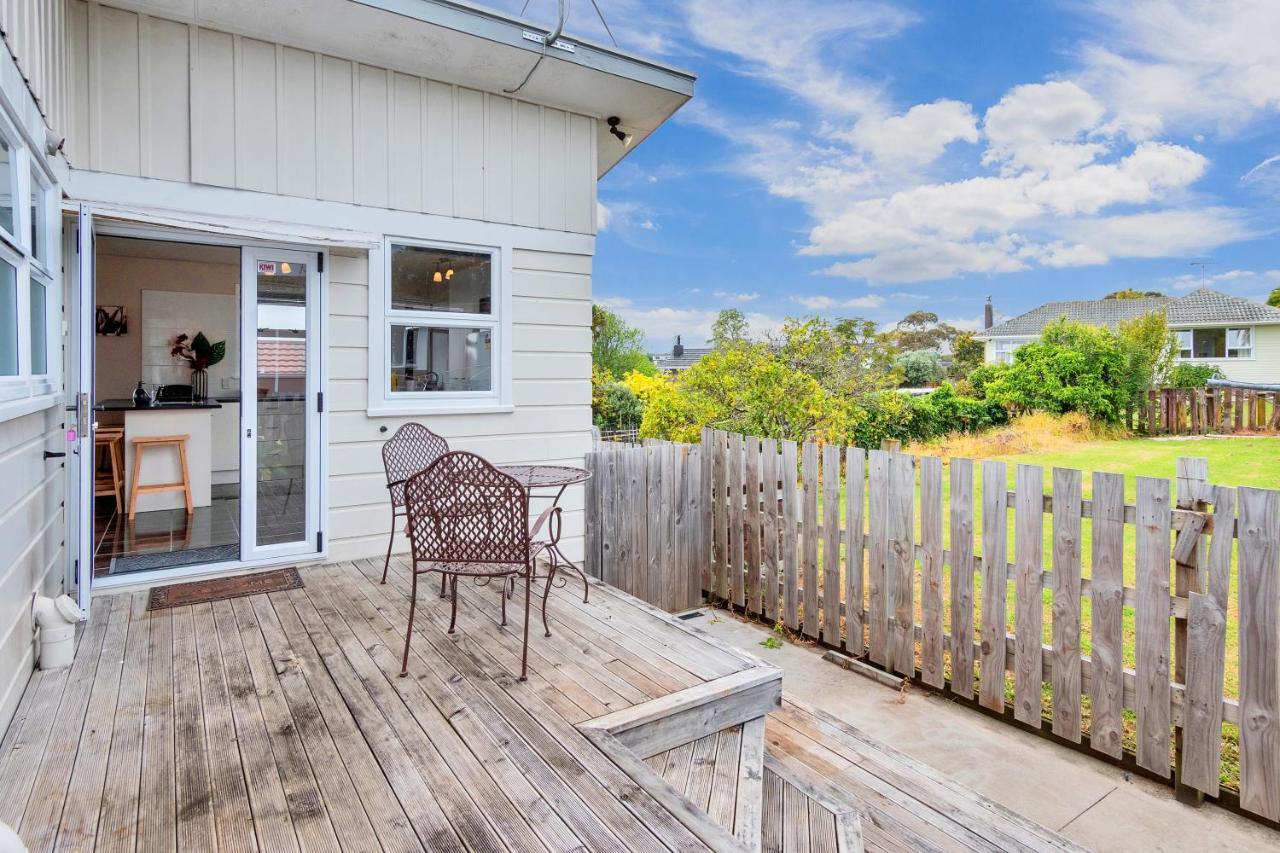 Fabulous Three Bedroom Home In Pakuranga Auckland Exterior photo