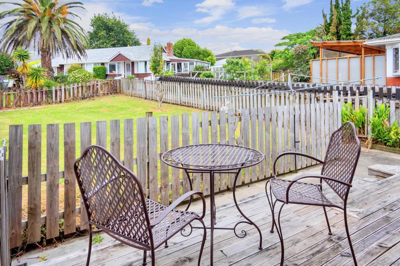 Fabulous Three Bedroom Home In Pakuranga Auckland Exterior photo